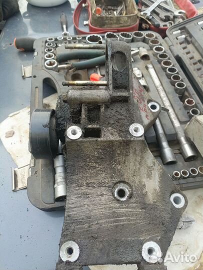 Кронштейны генератора. Гур. На шевролет лачети