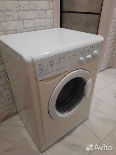 Стиральная машина indesit