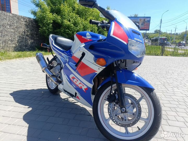 Honda CBR 600 f2