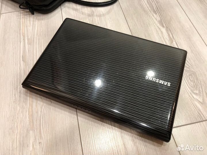 Ноутбук Samsung