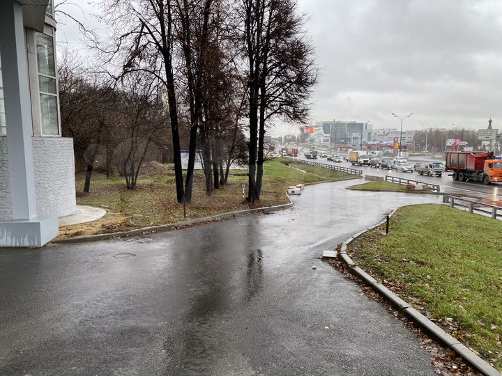 Здание, 1248.6 м²