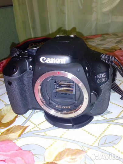 Продам Canon 600D