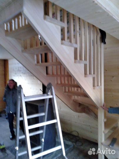 Лестница массив сосны