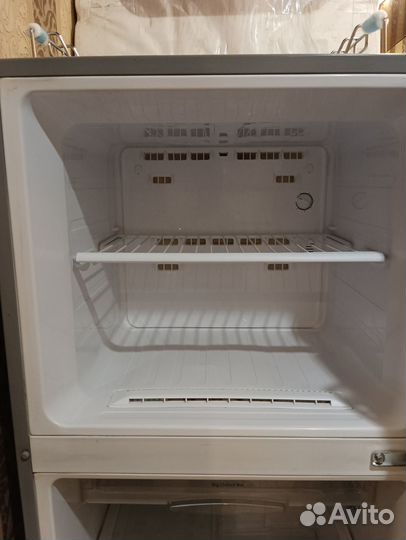 Холодильник бу samsung продам
