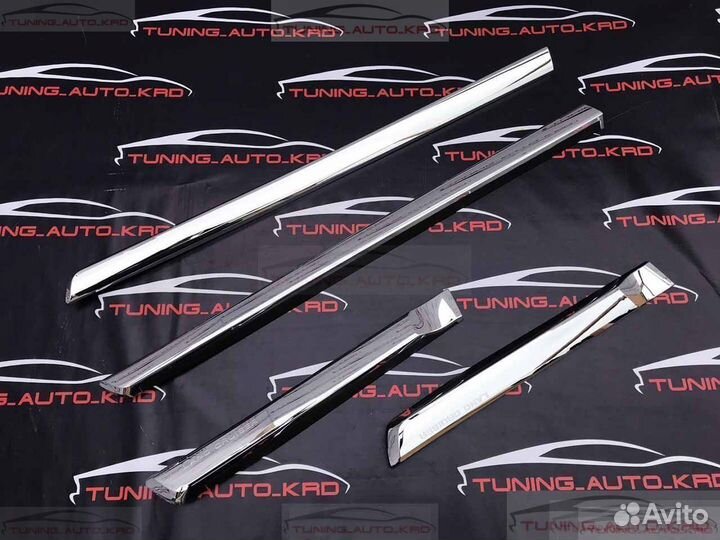 Молдинги дверей Toyota Land Cruiser 200 K7601