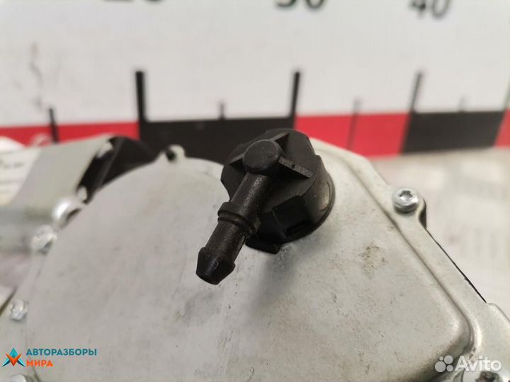 Моторчик заднего стеклоочистителя (дворника) Skoda