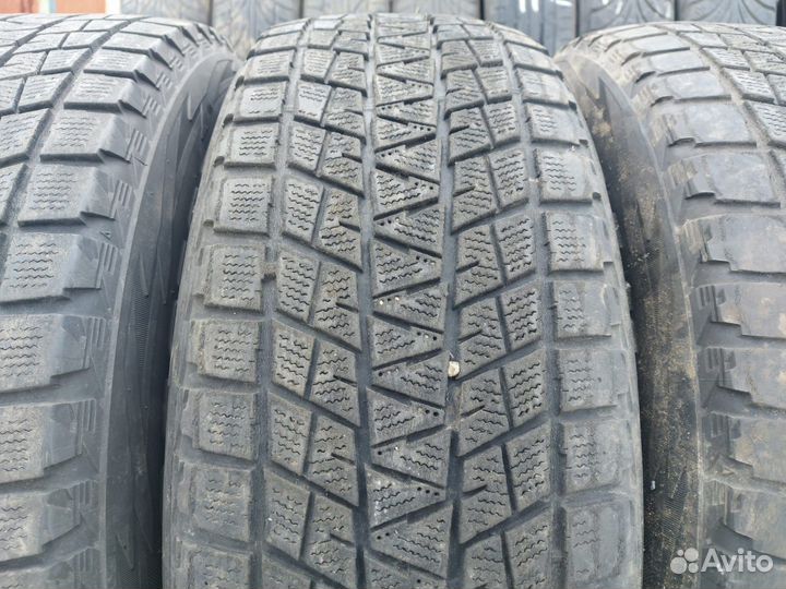 Bridgestone Blizzak DM-V1 235/65 R17 108R