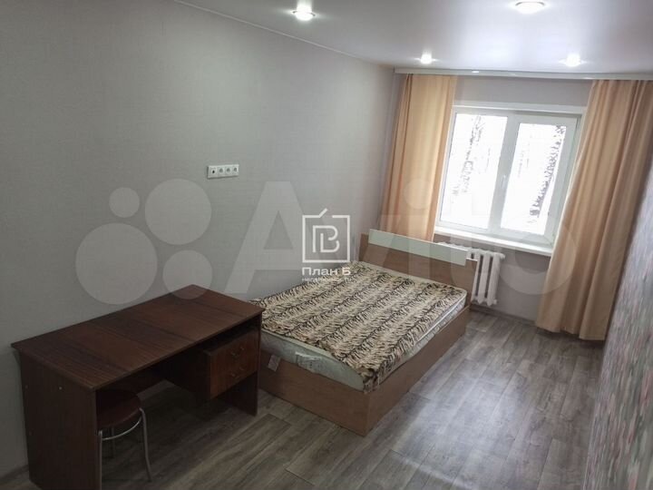 2-к. квартира, 43 м², 1/5 эт.