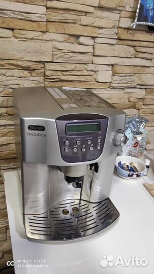 Кофемашина Delonghi Italy