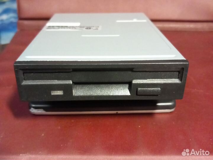 Floppy дисковод Teac fd-235hfa529-u новый