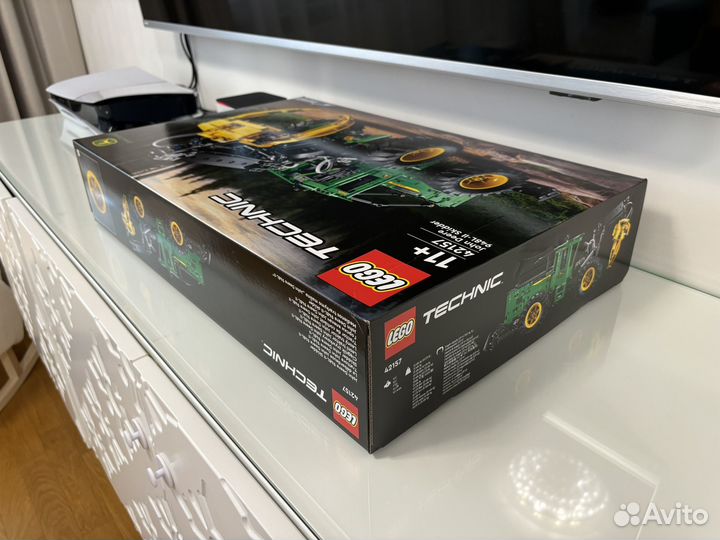 Lego Technic 42157 Трелевочный трактор John Deere