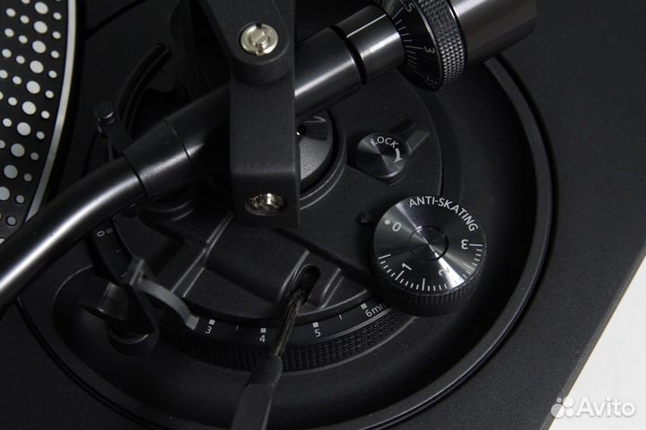 Technics SL-1210 MK7 проигрыватель винила