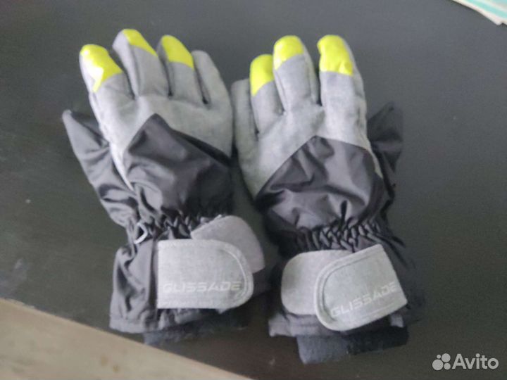 Горнолыжные перчатки детские