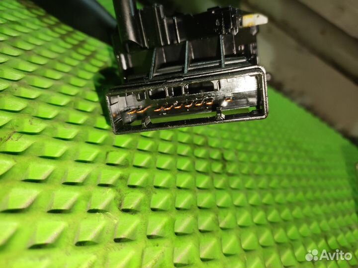 Переключатель поворотов подрулевой Kia Rio