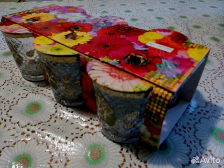 Стаканы с позолотой (6 штук) новые