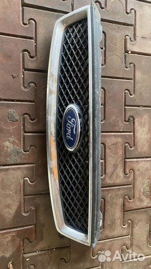 Решетка радиатора ford focus 2