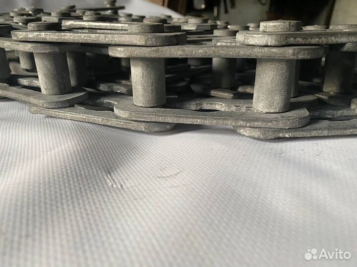 Цепь пескоразбрасывателя без скребков мдк 133Г4-93.33.000 пластинчатая в Горно-Алтайске
