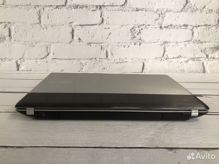 Ноутбук Samsung Core i5 Nvidia GeForce