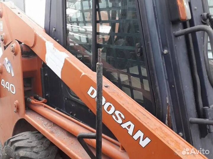 На разборке Досан Doosan