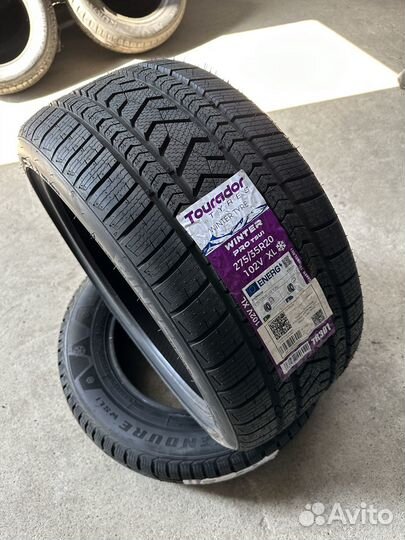 Tourador Winter Pro TSU1 275/35 R20 102V