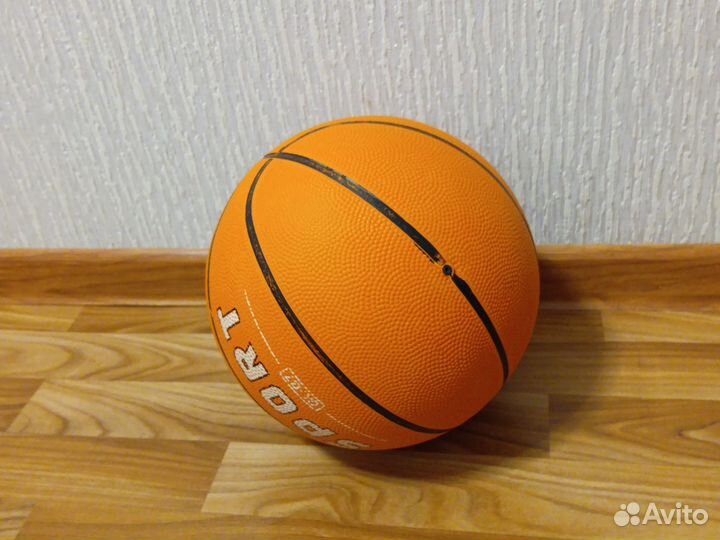 Баскетбольный мяч б/у