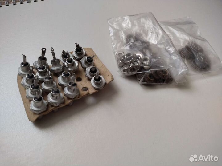 Диод кд204а 17шт