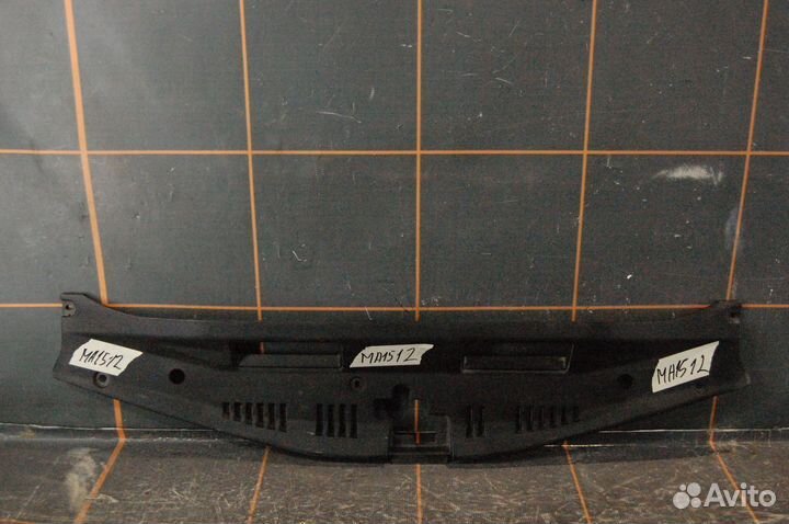 Кожух замка капота - Toyota Camry V70