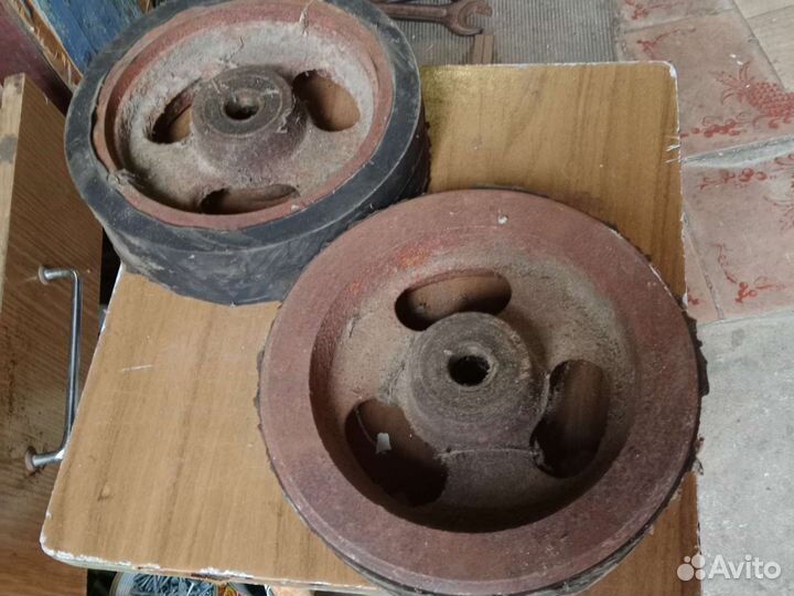 Колеса для тележек