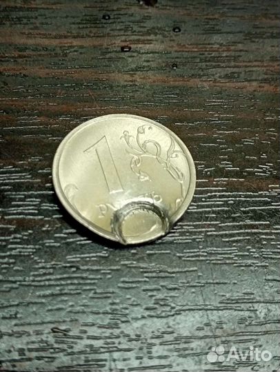 Монета с заводским браком