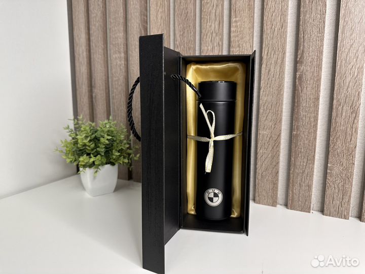 Подарочный термос BMW с датчиком температуры