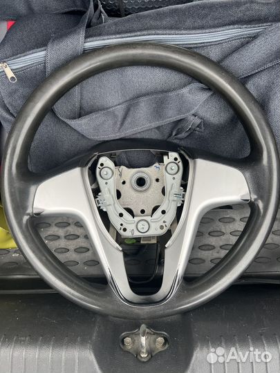 Руль hyundai solaris 1