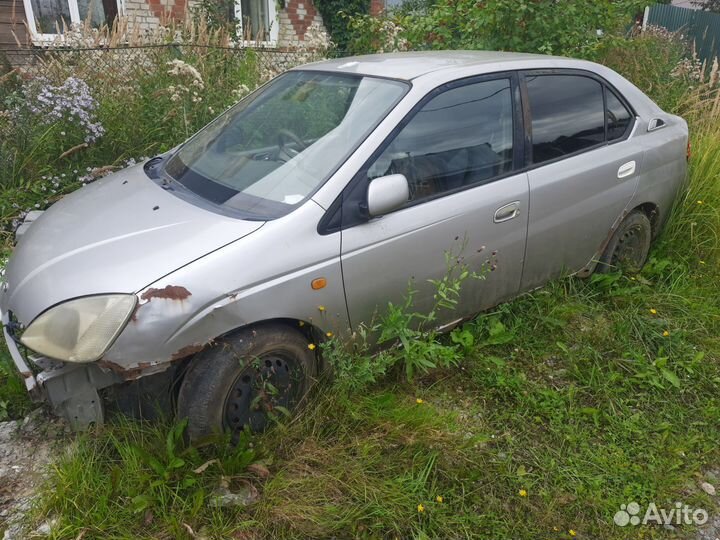 В разбор Toyota prius или целиком