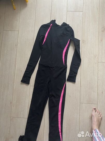 Комбенизон для фигурного катания