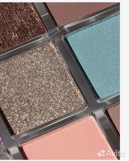 Палетка теней Influence Beauty Cyber 02 (новая)