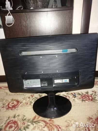 Монитор Samsung SyncMaster B2030