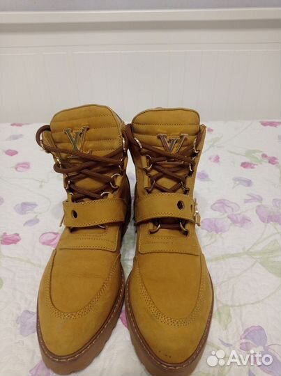 Ботинки женские демисезонные Луи Вуиттон