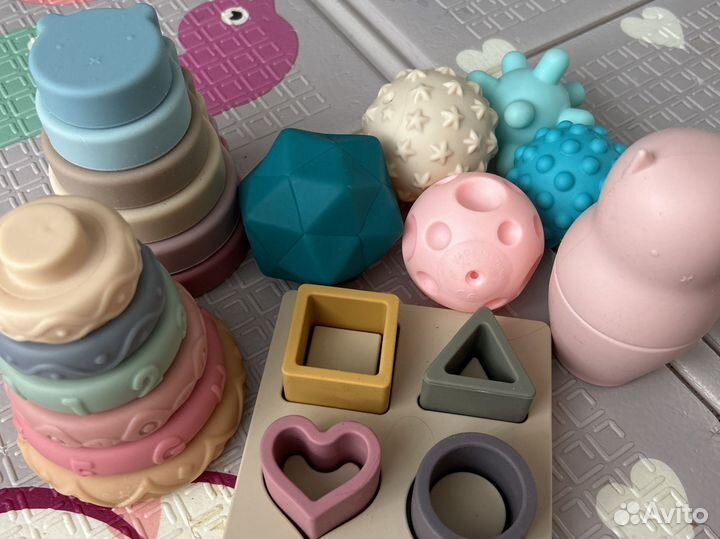 Силиконовые игрушки для малыша