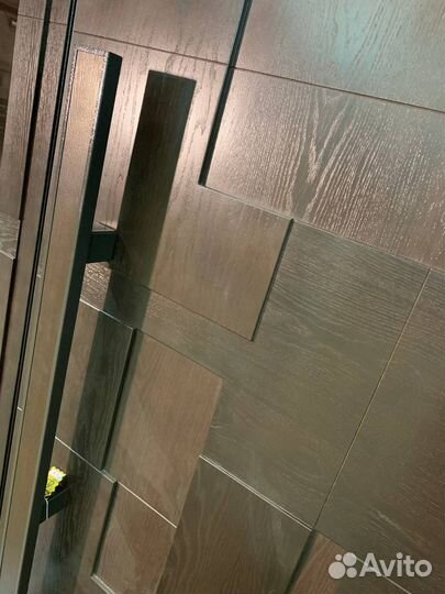 Дверь нестандартных размеров из древесины