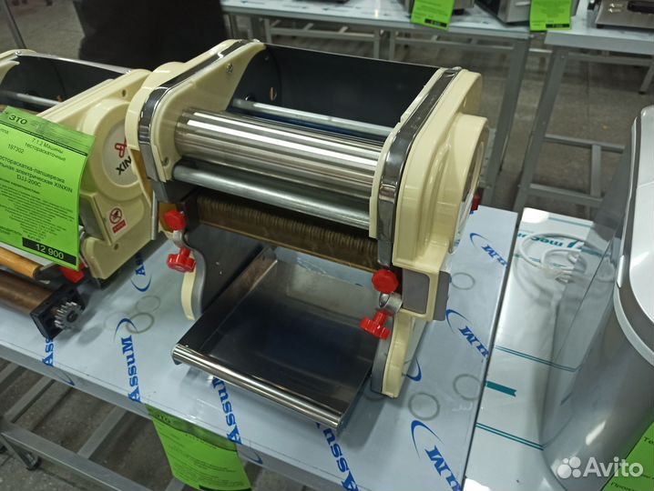 Тестораскатка-лапшерезка электр xinxin DHH-240C