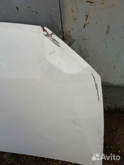 Капот на volkswagen polo