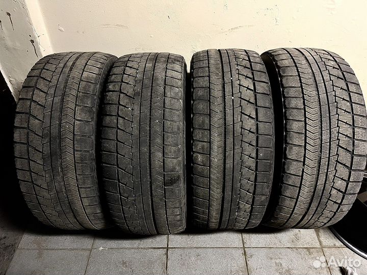 Bridgestone Blizzak VRX 245/45 R18