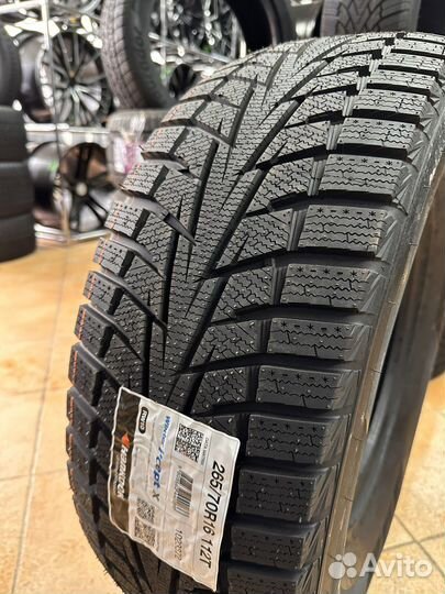 Hankook Winter I'Cept X RW10 265/70 R16