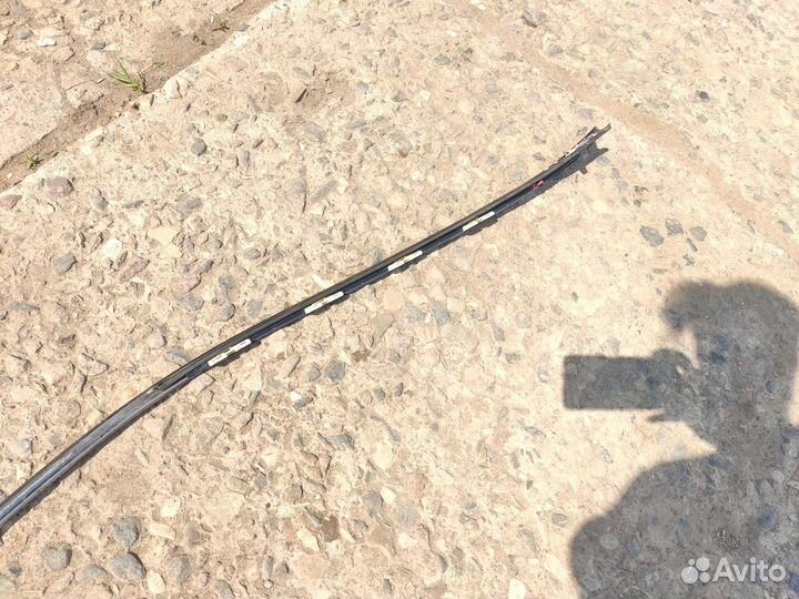 Молдинг крыши левый Lexus Ls 2006-2017