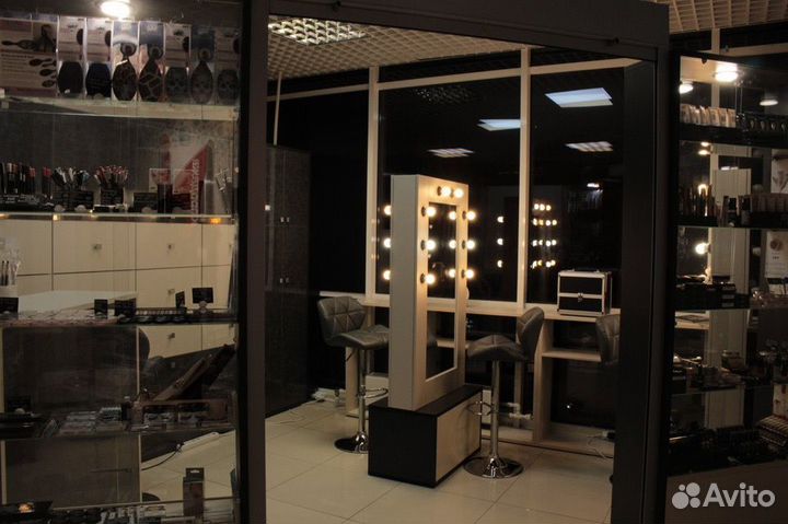 Зеркало напольное с подсветкой