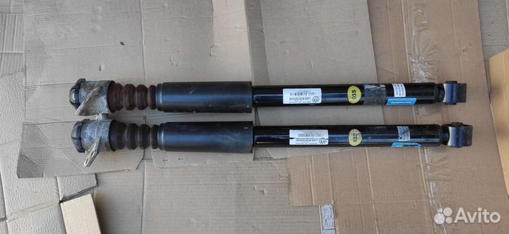 Задний аммортизатор Skoda Rapid 2