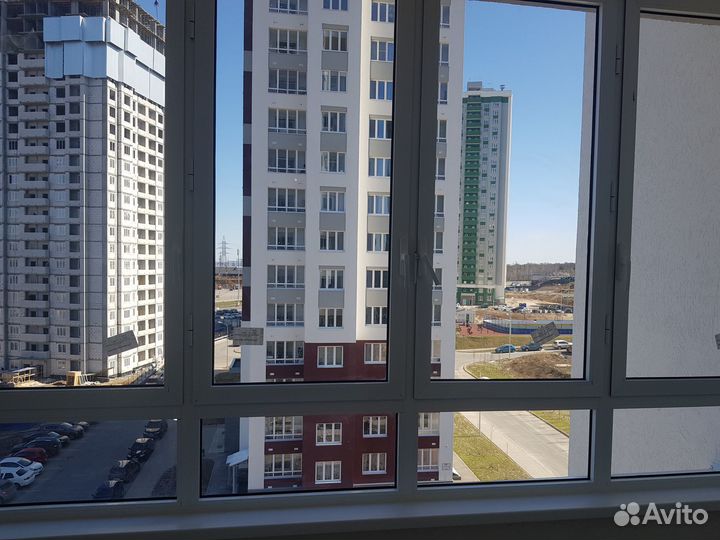 Остекленный оконный блок для лоджии