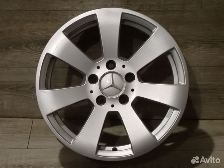 Комплект оригинальных дисков R16 Mercedes W204