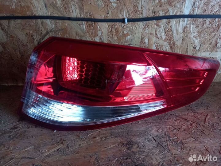 Фонарь правый Kia Rio 3 рестайлинг Новый