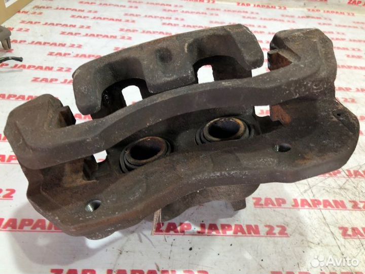 Суппорт передний правый Mitsubishi Challenger K97