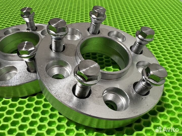 Проставки 30 мм 5х112 66,6 2 шт. Mercedes Audi